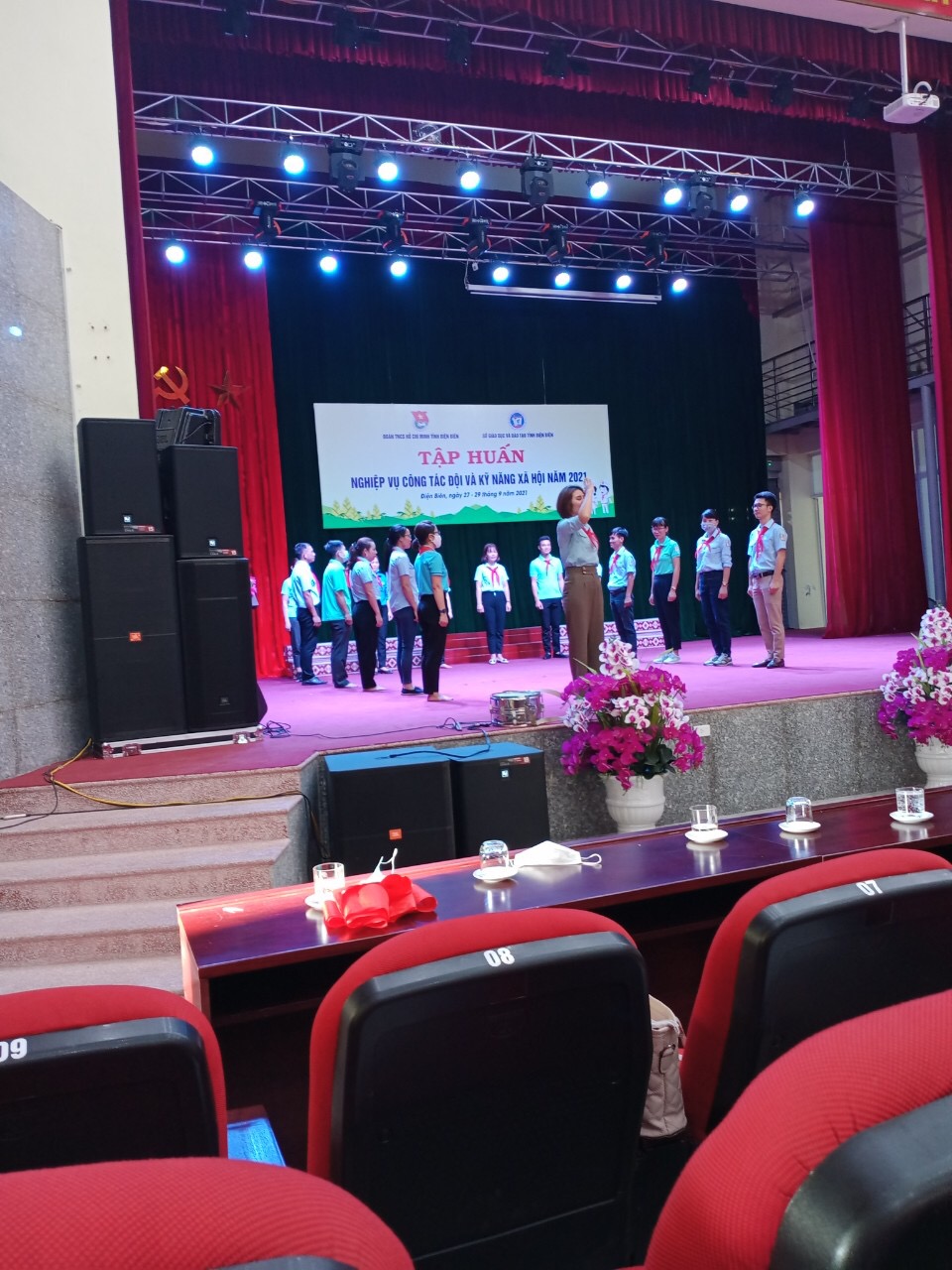 anh tập huấn công tác đội