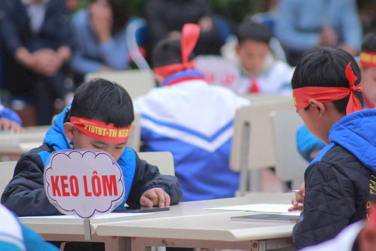 HỌC SINH KHỐI 5 TRƯỜNG PTDTBT TH KEO LÔM ĐÃ THAM GIA CHƯƠNG TRÌNH GIAO LƯU TOÁN TUỔI THƠ HUYỆN ĐIỆN BIÊN ĐÔNG LẦN THỨ III NĂM HỌC 2024-2025